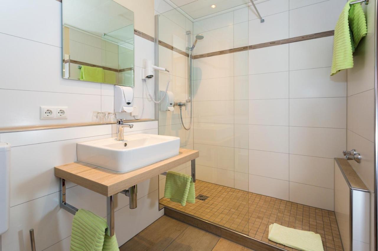 Hotel Gondel Altenkunstadt ภายนอก รูปภาพ