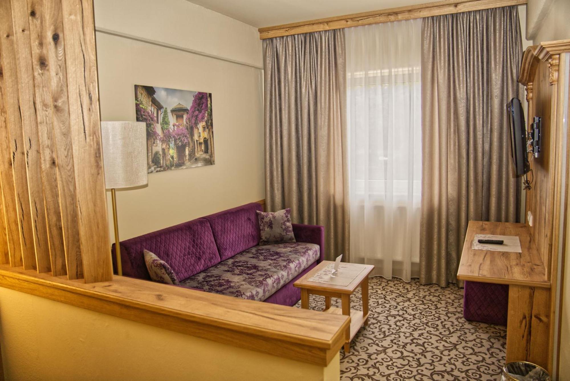 Hotel Gondel Altenkunstadt ภายนอก รูปภาพ