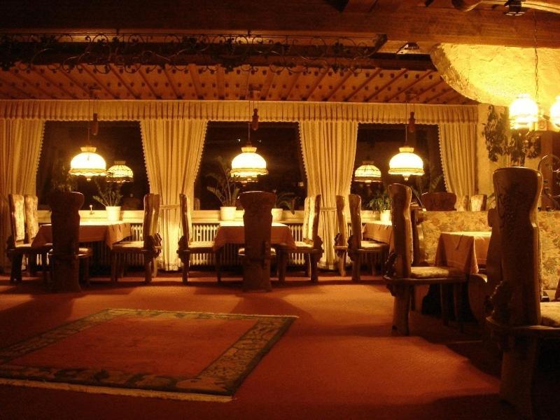 Hotel Gondel Altenkunstadt ภายนอก รูปภาพ