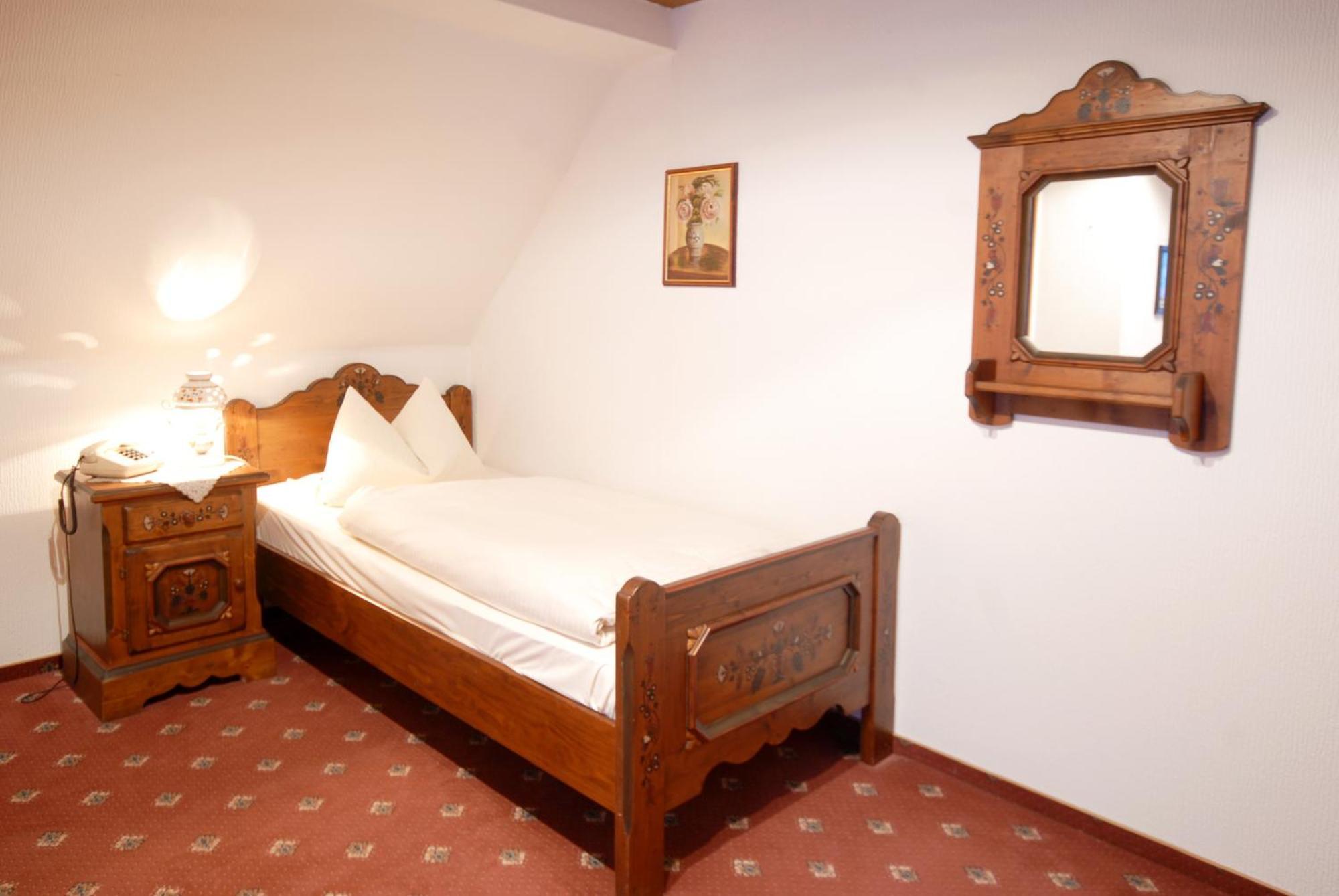 Hotel Gondel Altenkunstadt ภายนอก รูปภาพ