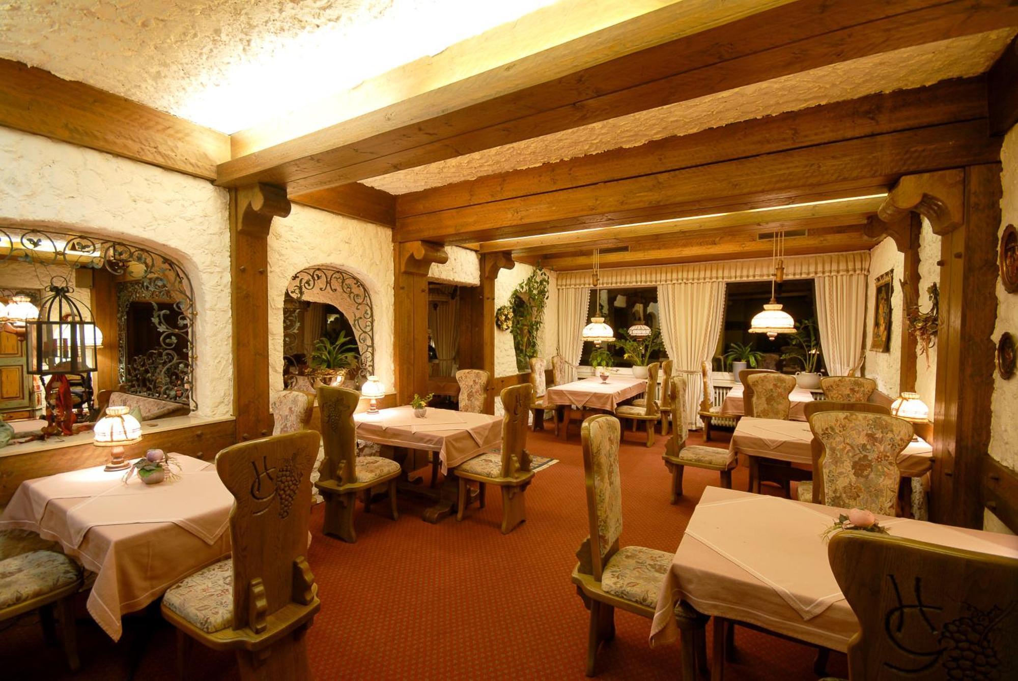 Hotel Gondel Altenkunstadt ภายนอก รูปภาพ